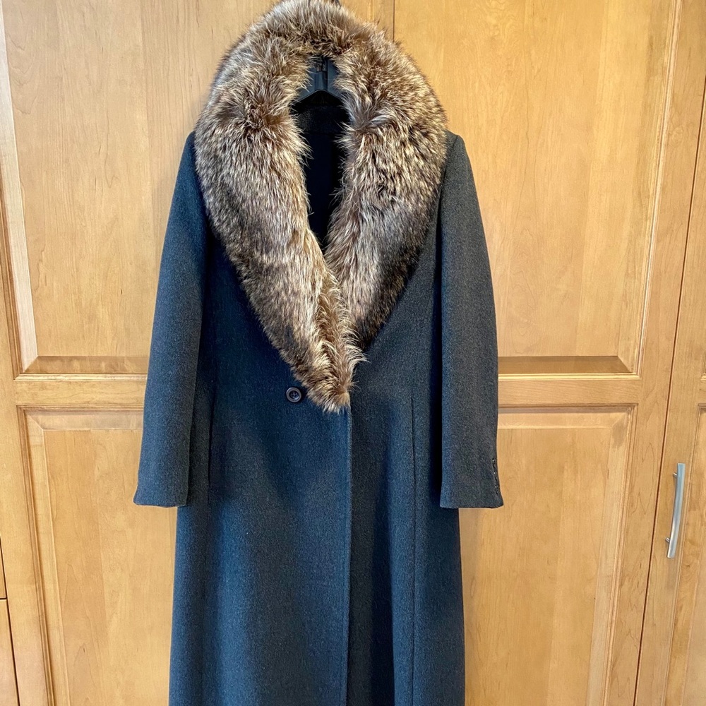Long wool coat with real fur collar - Vintage